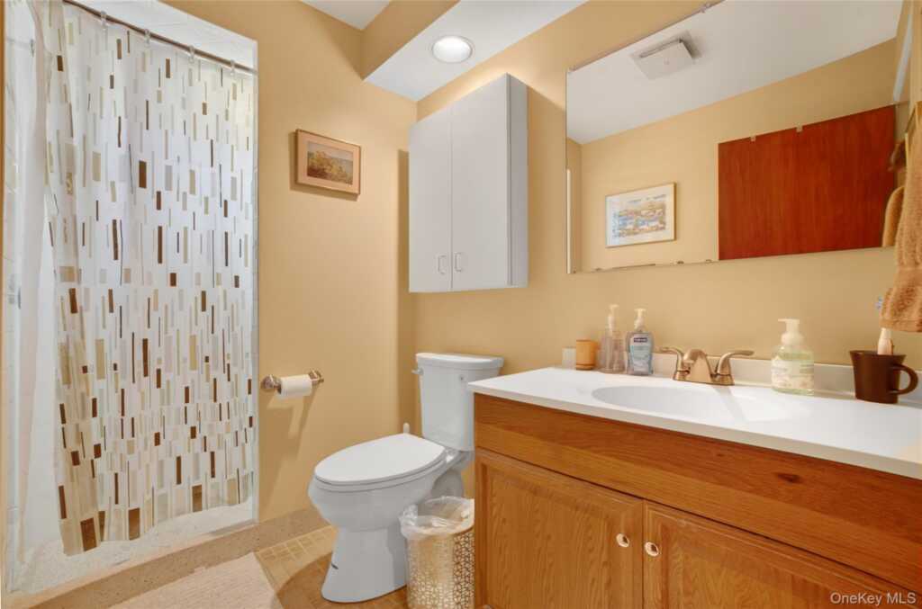 276 5th Avenue, New Rochelle, NY 10801 - Photo 18 of 40