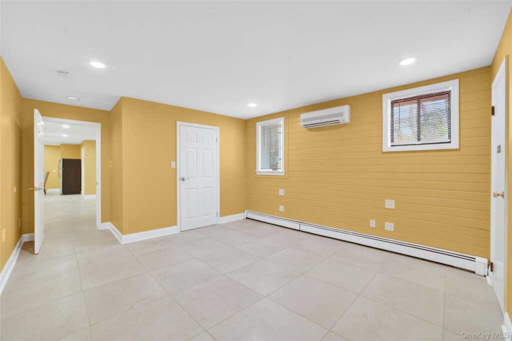 276 5th Avenue, New Rochelle, NY 10801 - Photo 29 of 40