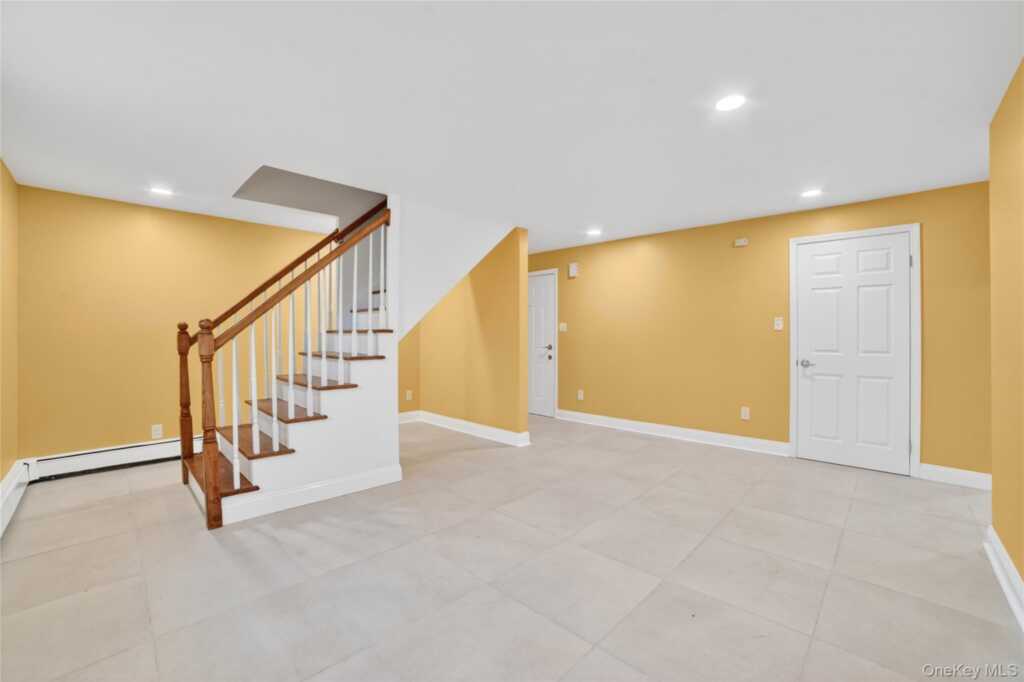 276 5th Avenue, New Rochelle, NY 10801 - Photo 31 of 40