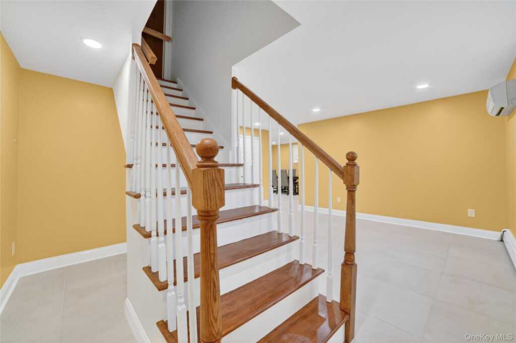 276 5th Avenue, New Rochelle, NY 10801 - Photo 32 of 40