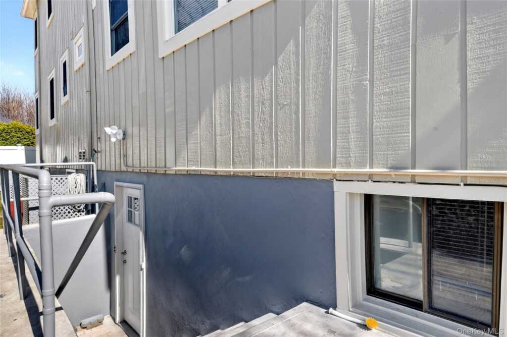276 5th Avenue, New Rochelle, NY 10801 - Photo 37 of 40