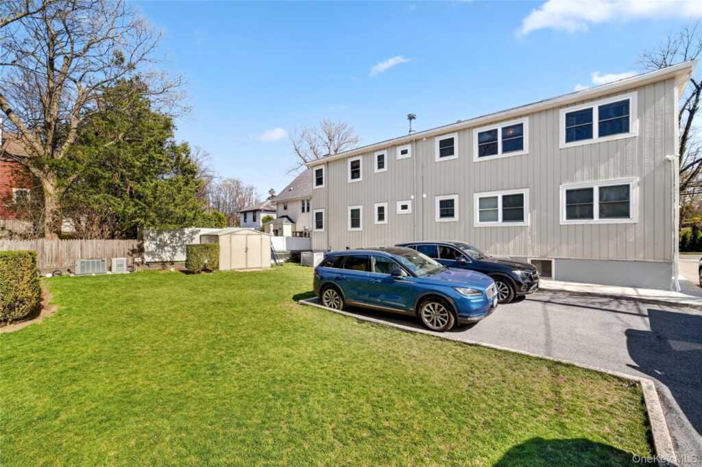 276 5th Avenue, New Rochelle, NY 10801 - Photo 38 of 40
