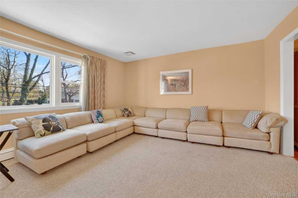 276 5th Avenue, New Rochelle, NY 10801 - Photo 7 of 40