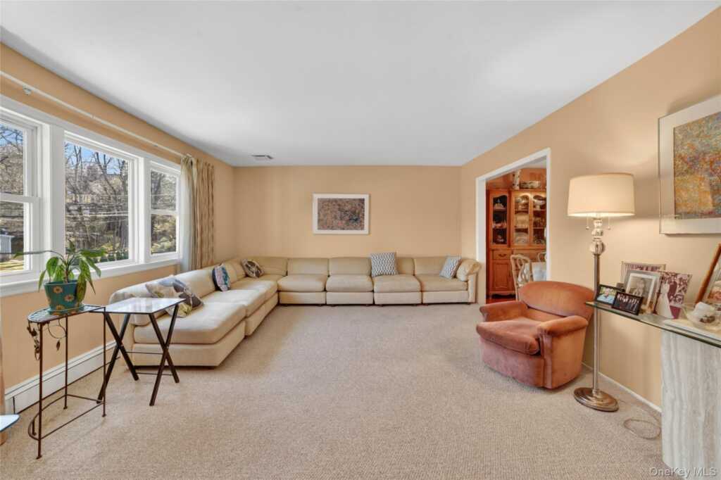 276 5th Avenue, New Rochelle, NY 10801 - Photo 8 of 40