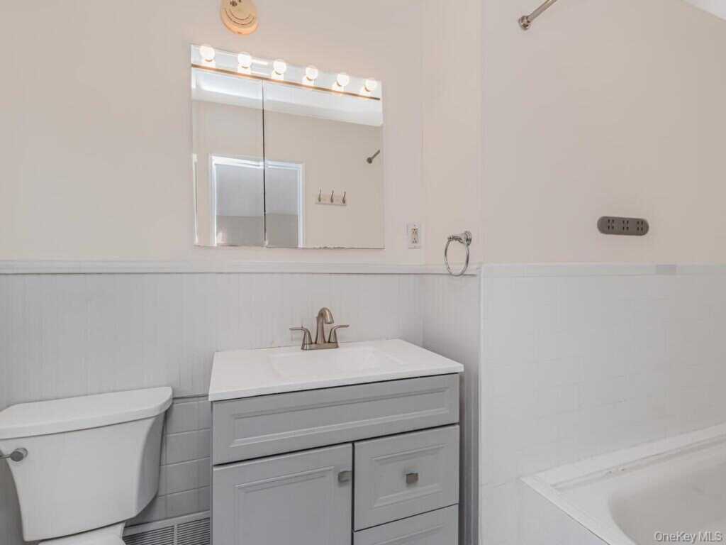 42 Tower Hill Drive, Rye, NY 10573 - Photo 21 of 41