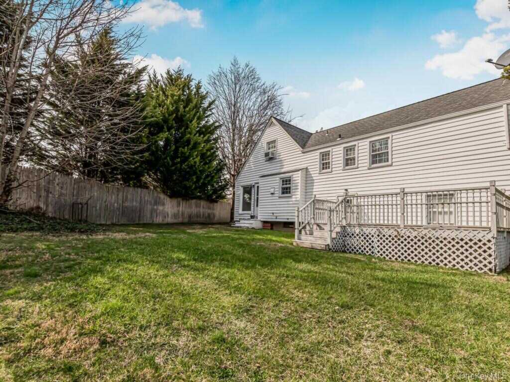 42 Tower Hill Drive, Rye, NY 10573 - Photo 38 of 41