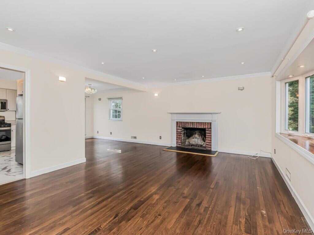 42 Tower Hill Drive, Rye, NY 10573 - Photo 5 of 41