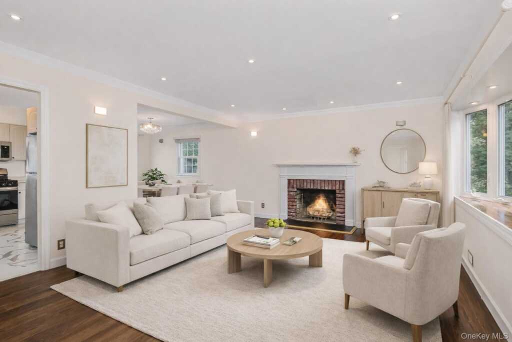 42 Tower Hill Drive, Rye, NY 10573 - Photo 6 of 41