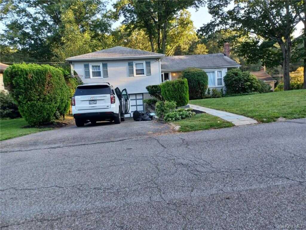 238 Rosehill Avenue, New Rochelle, NY 10804