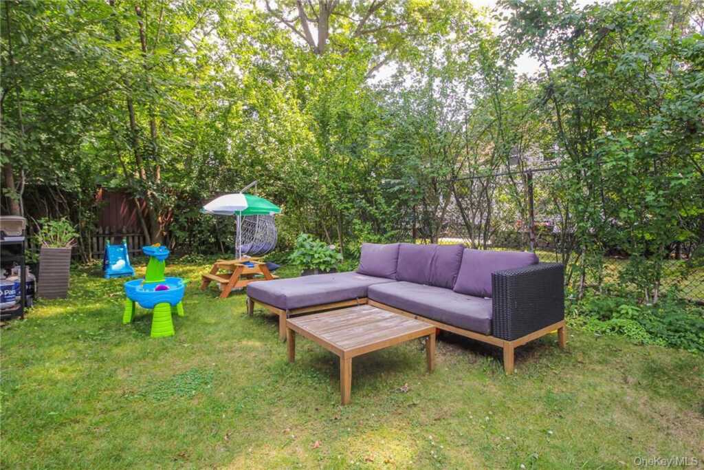 238 Rosehill Avenue, New Rochelle, NY 10804 - Photo 19 of 21