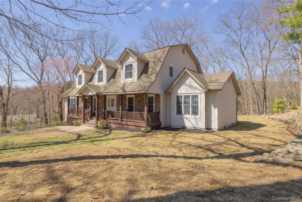 4 Cristin Court, Stony Point, NY 10980