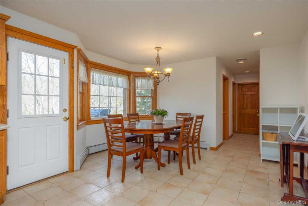 4 Cristin Court, Stony Point, NY 10980 - Photo 11 of 28