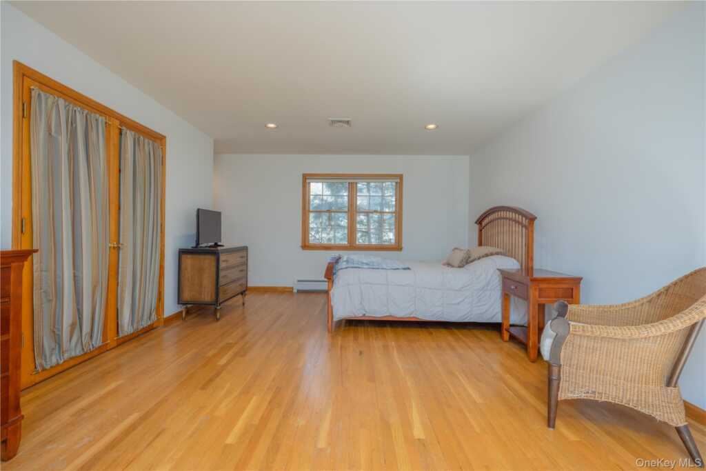 4 Cristin Court, Stony Point, NY 10980 - Photo 13 of 28