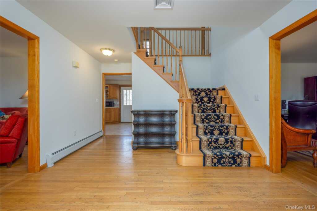 4 Cristin Court, Stony Point, NY 10980 - Photo 15 of 28