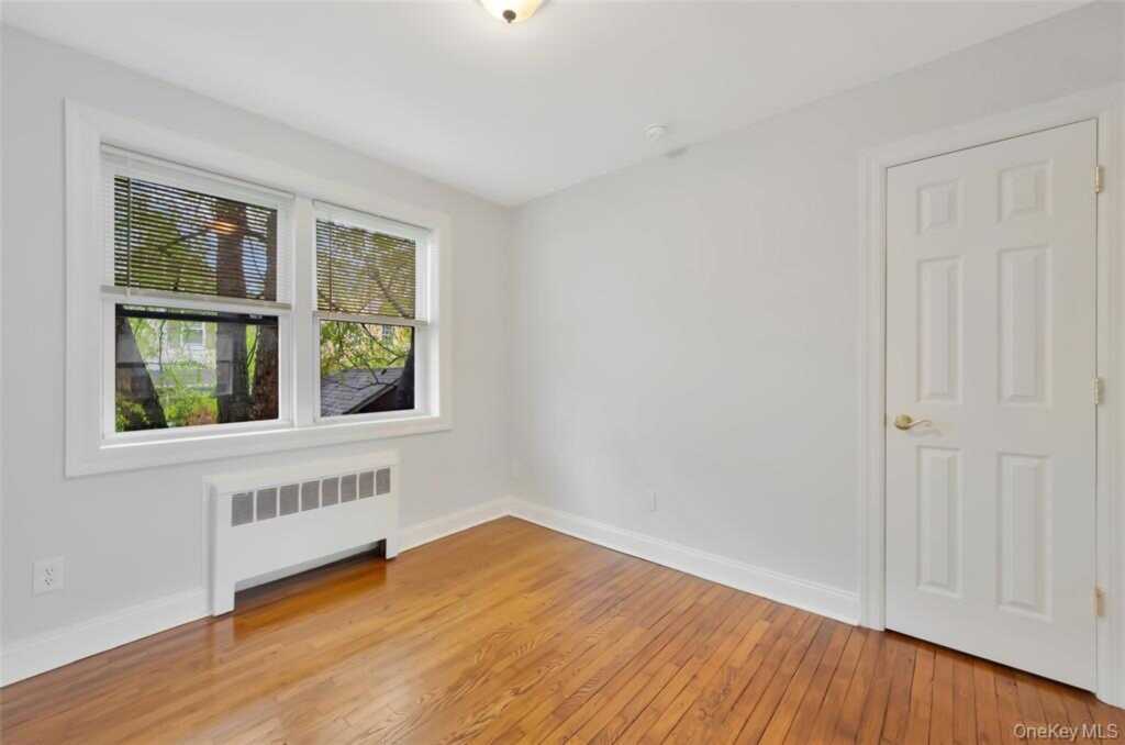 504 Pelham Road, New Rochelle, NY 10805 - Photo 14 of 26