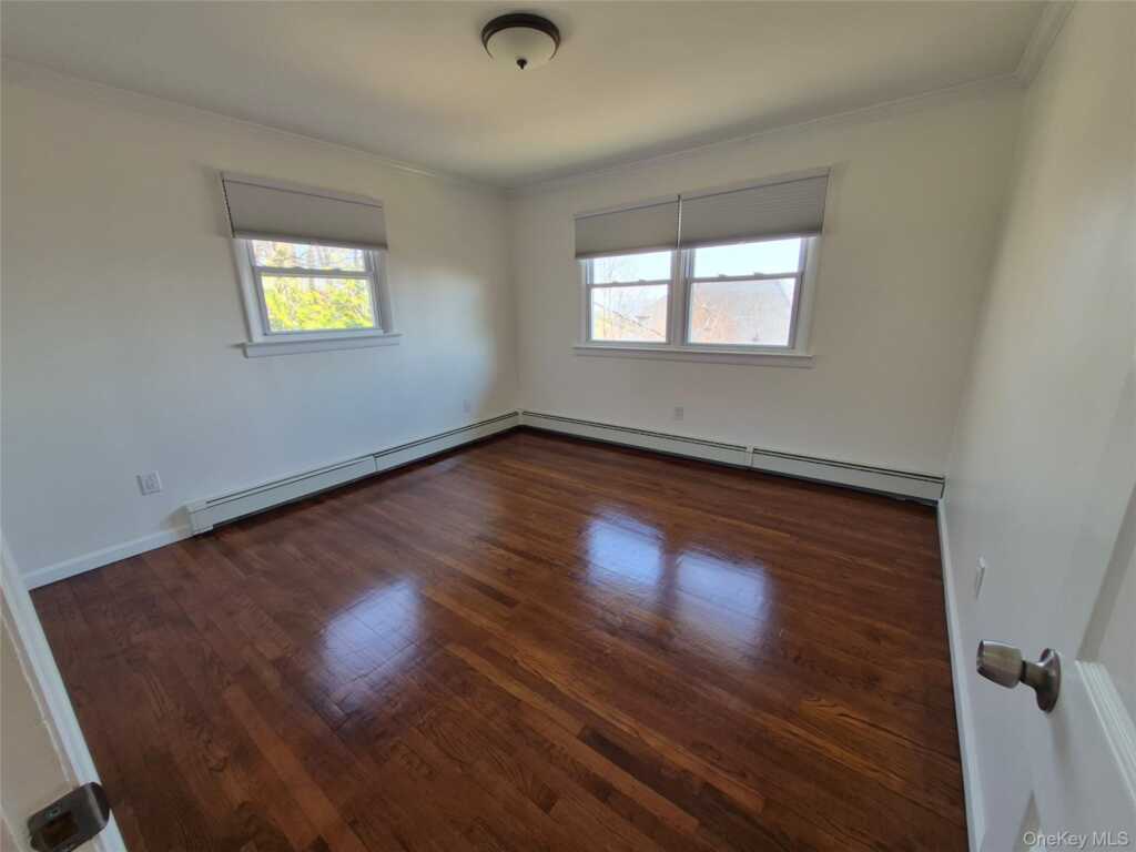 27 Oakwood Drive, Nyack, NY 10960 - Photo 13 of 20