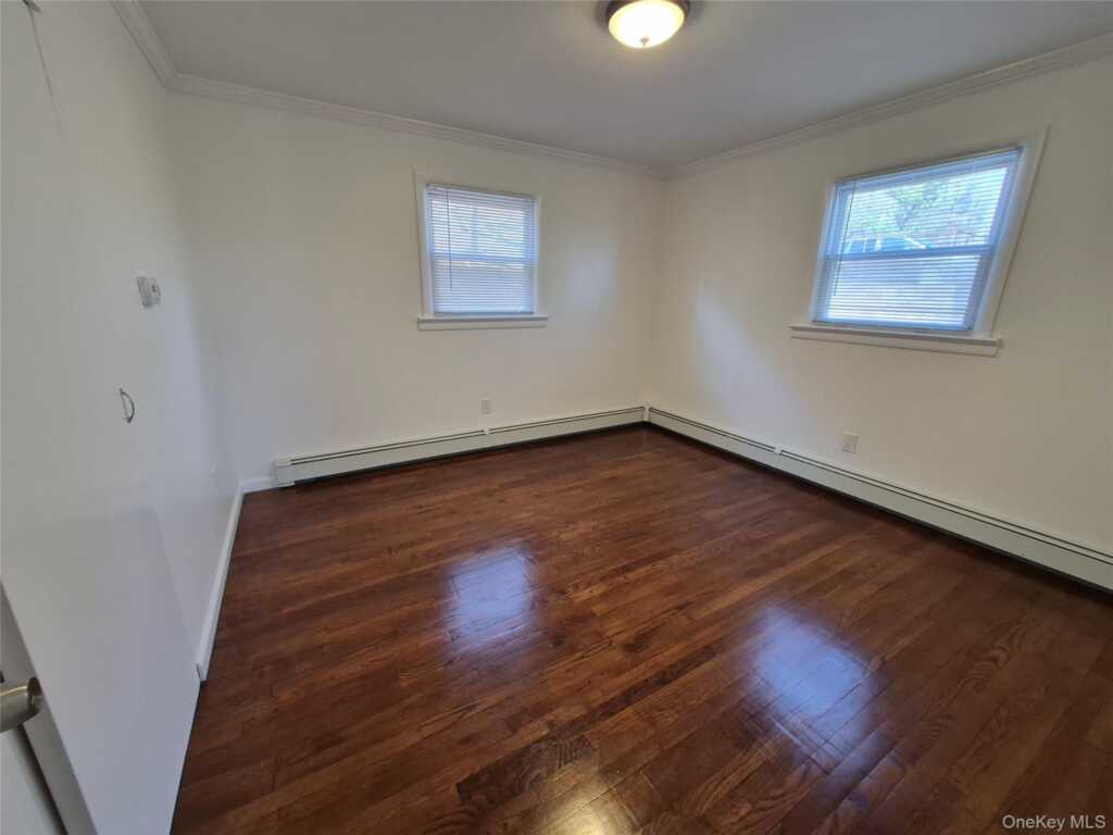 27 Oakwood Drive, Nyack, NY 10960 - Photo 14 of 20