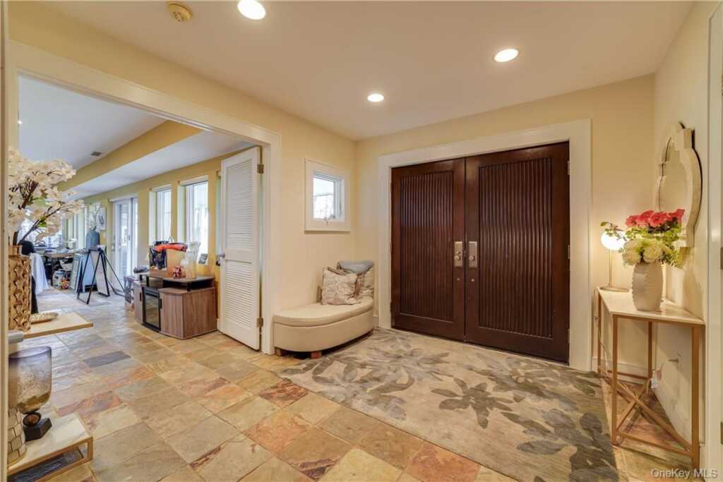 910 Route 9w, Nyack, NY 10960 - Photo 10 of 36