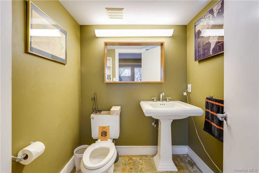 910 Route 9w, Nyack, NY 10960 - Photo 13 of 36