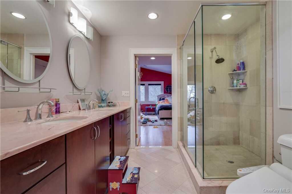 910 Route 9w, Nyack, NY 10960 - Photo 31 of 36