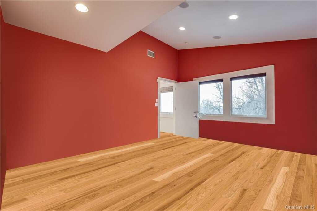 910 Route 9w, Nyack, NY 10960 - Photo 32 of 36