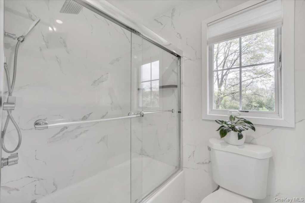 10 Sandhage Drive, Pearl River, NY 10965 - Photo 23 of 49