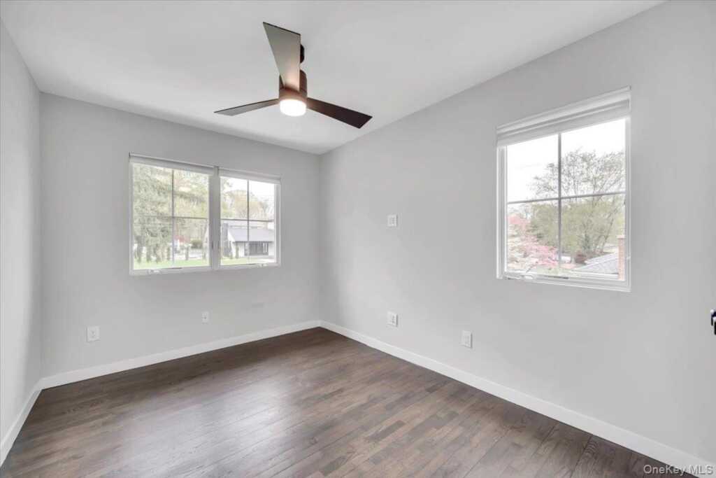 10 Sandhage Drive, Pearl River, NY 10965 - Photo 24 of 49