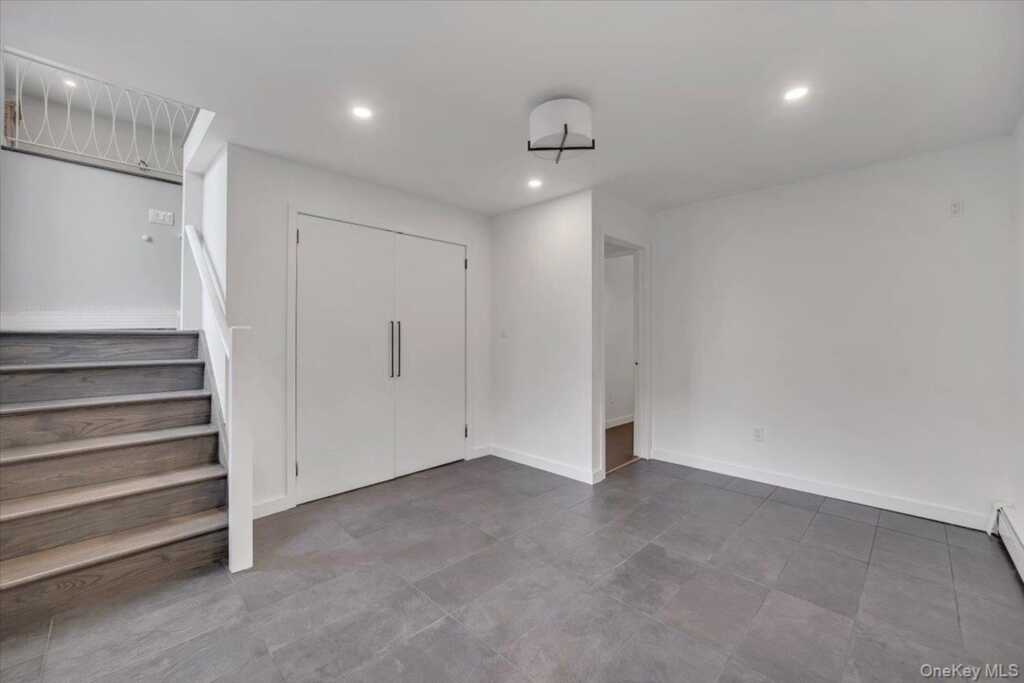 10 Sandhage Drive, Pearl River, NY 10965 - Photo 27 of 49