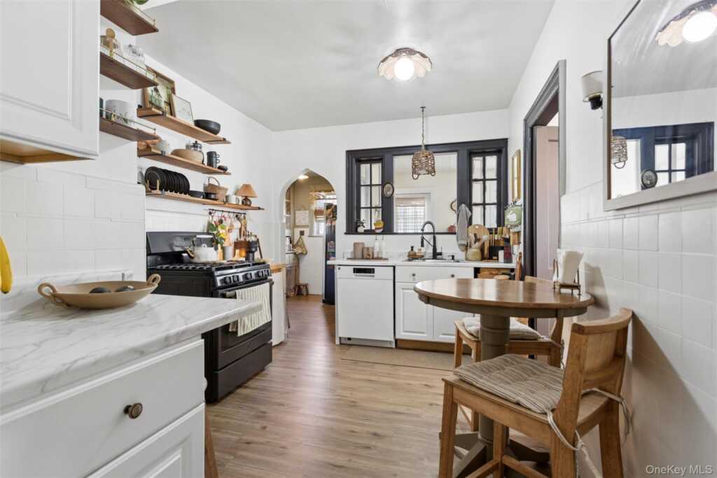 229 N Regent Street, Rye, NY 10573 - Photo 12 of 44