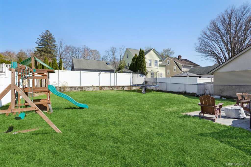 229 N Regent Street, Rye, NY 10573 - Photo 25 of 44