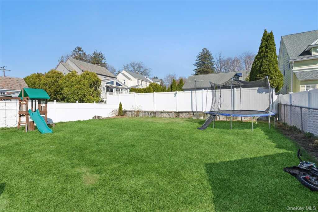 229 N Regent Street, Rye, NY 10573 - Photo 31 of 44