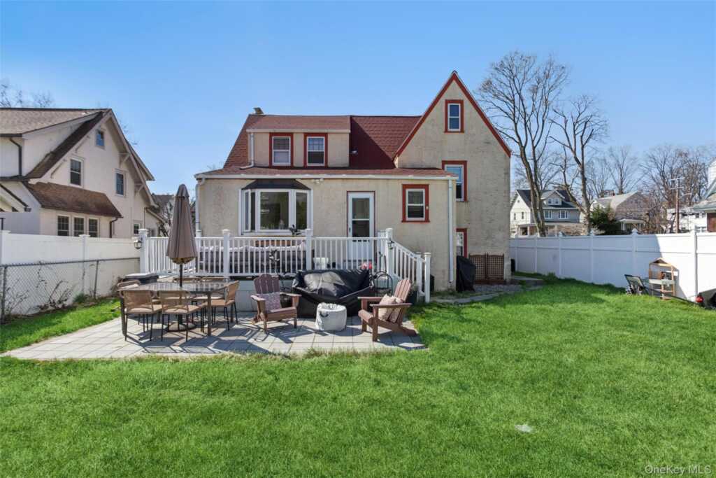 229 N Regent Street, Rye, NY 10573 - Photo 32 of 44