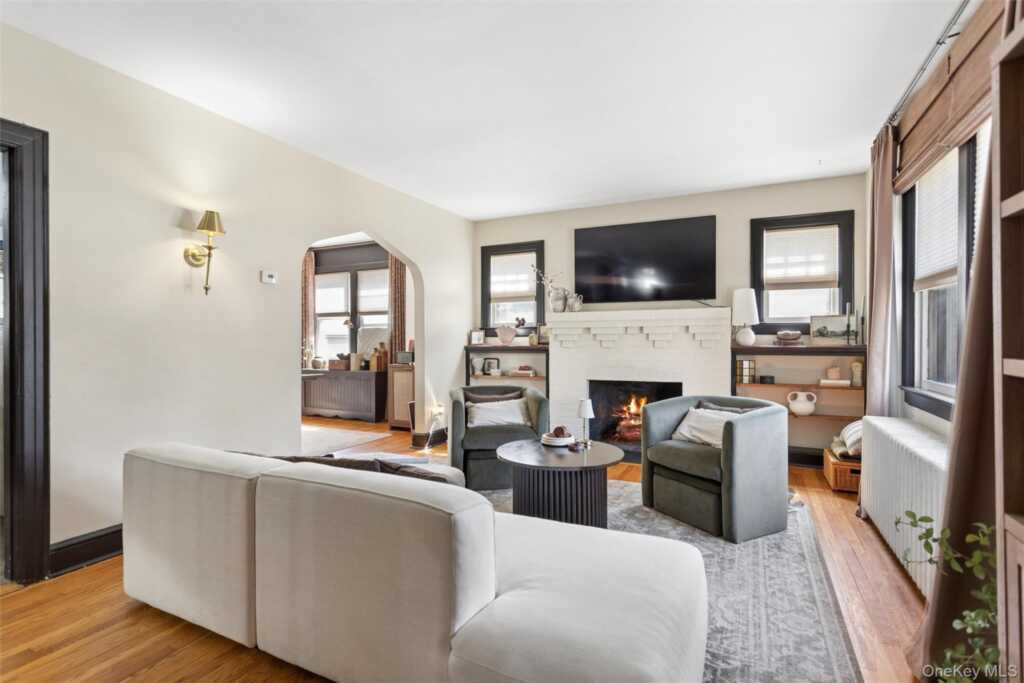 229 N Regent Street, Rye, NY 10573 - Photo 5 of 44