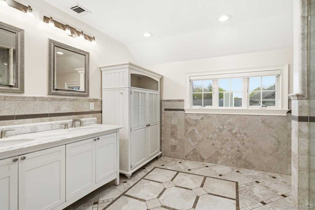 228 Central Avenue, Rye, NY 10580 - Photo 13 of 27