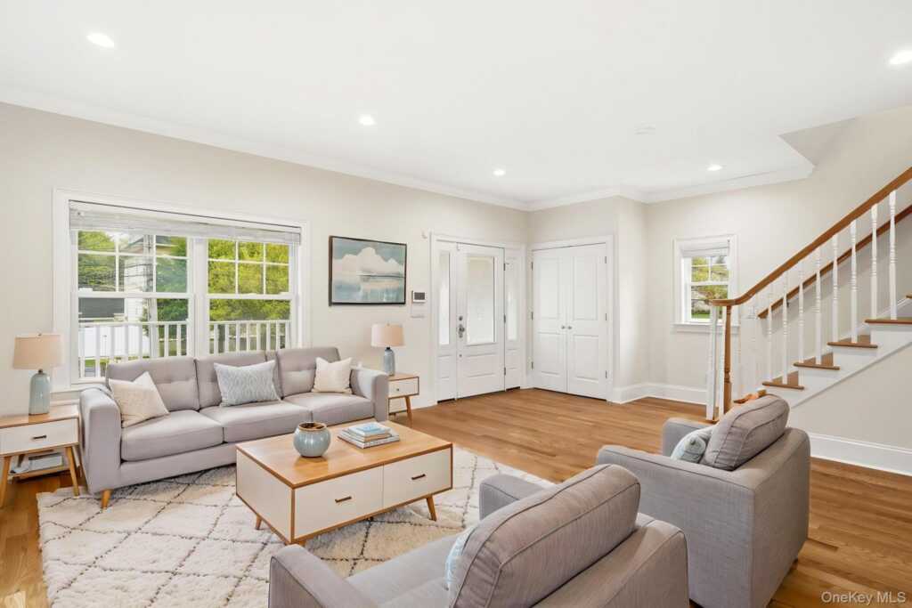228 Central Avenue, Rye, NY 10580 - Photo 2 of 27