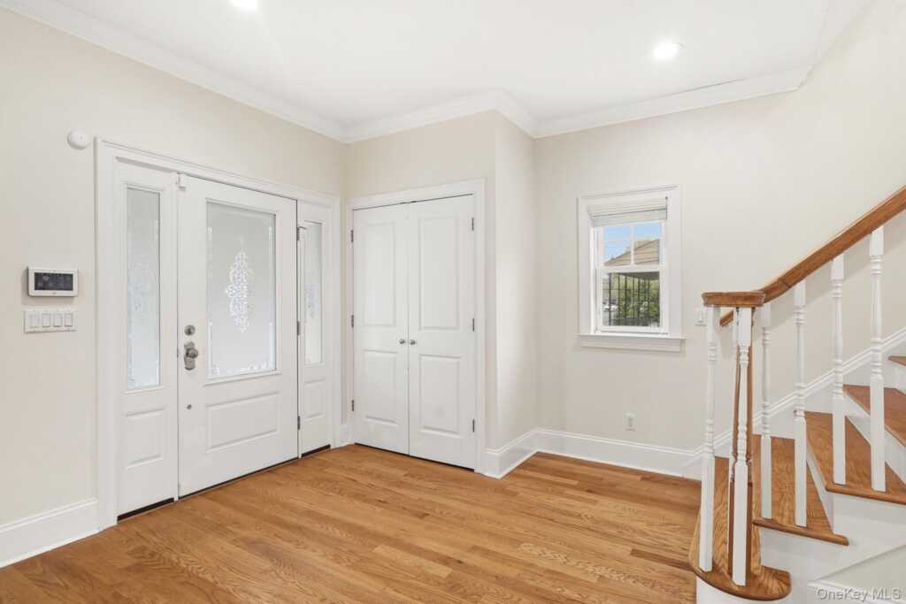 228 Central Avenue, Rye, NY 10580 - Photo 3 of 27