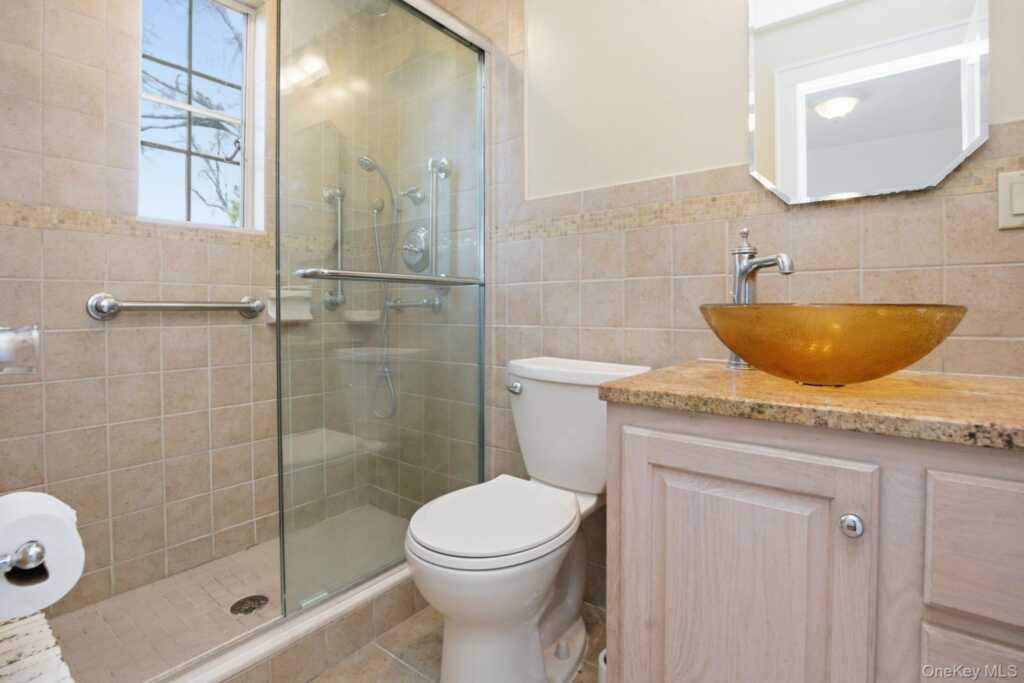 5 Seymour Place, White Plains, NY 10605 - Photo 10 of 23