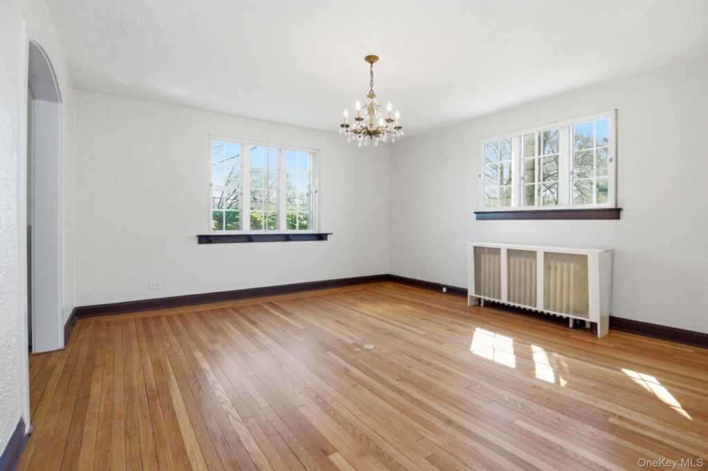 5 Seymour Place, White Plains, NY 10605 - Photo 16 of 33