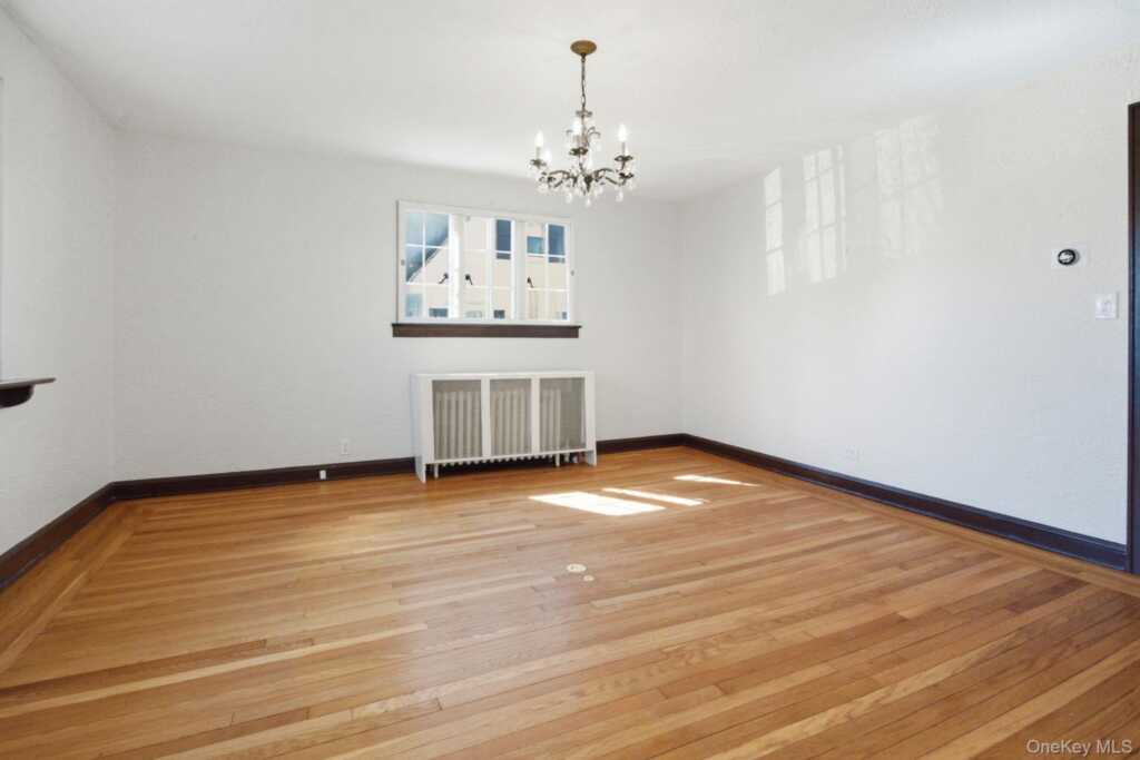 5 Seymour Place, White Plains, NY 10605 - Photo 17 of 33
