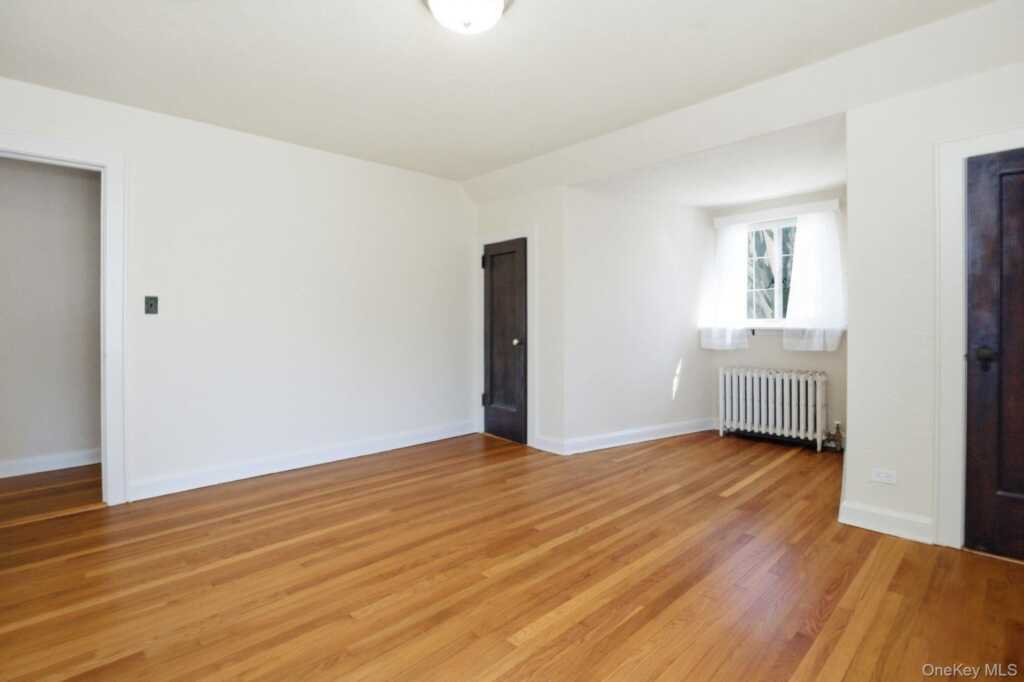 5 Seymour Place, White Plains, NY 10605 - Photo 22 of 33