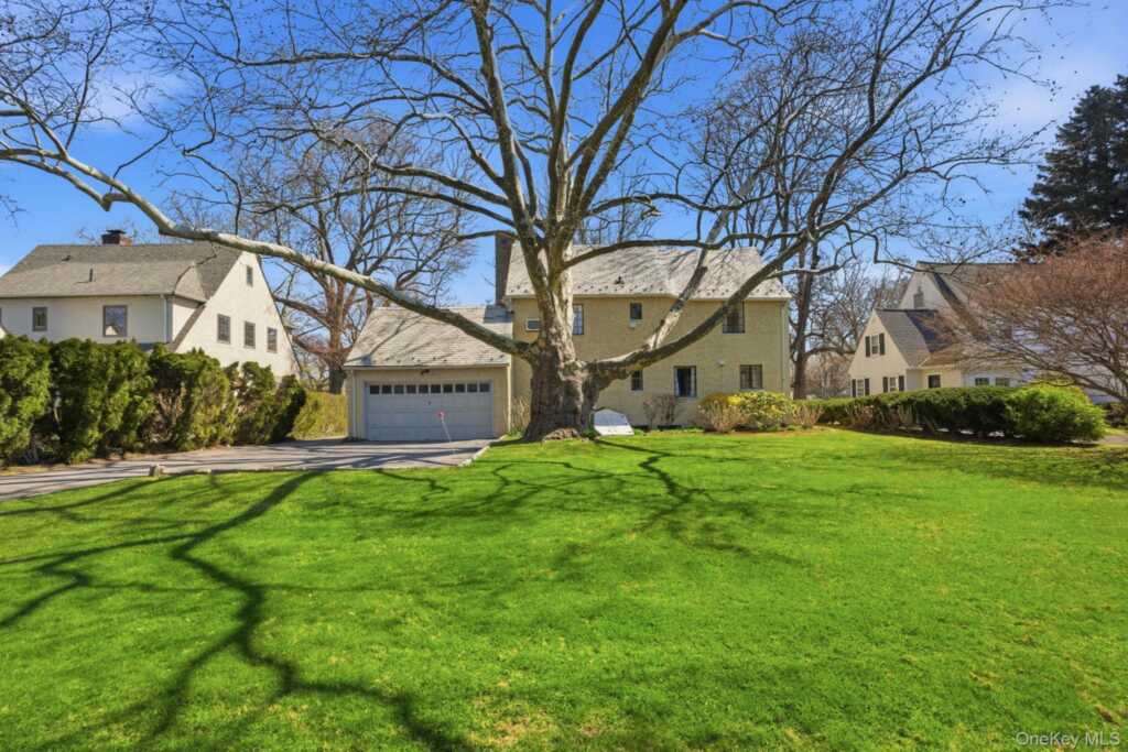 5 Seymour Place, White Plains, NY 10605 - Photo 32 of 33