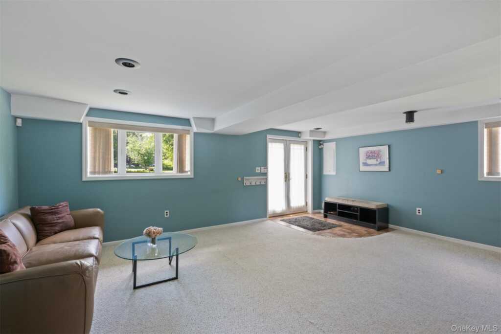 16 Van Orden Avenue, Suffern, NY 10901 - Photo 14 of 30