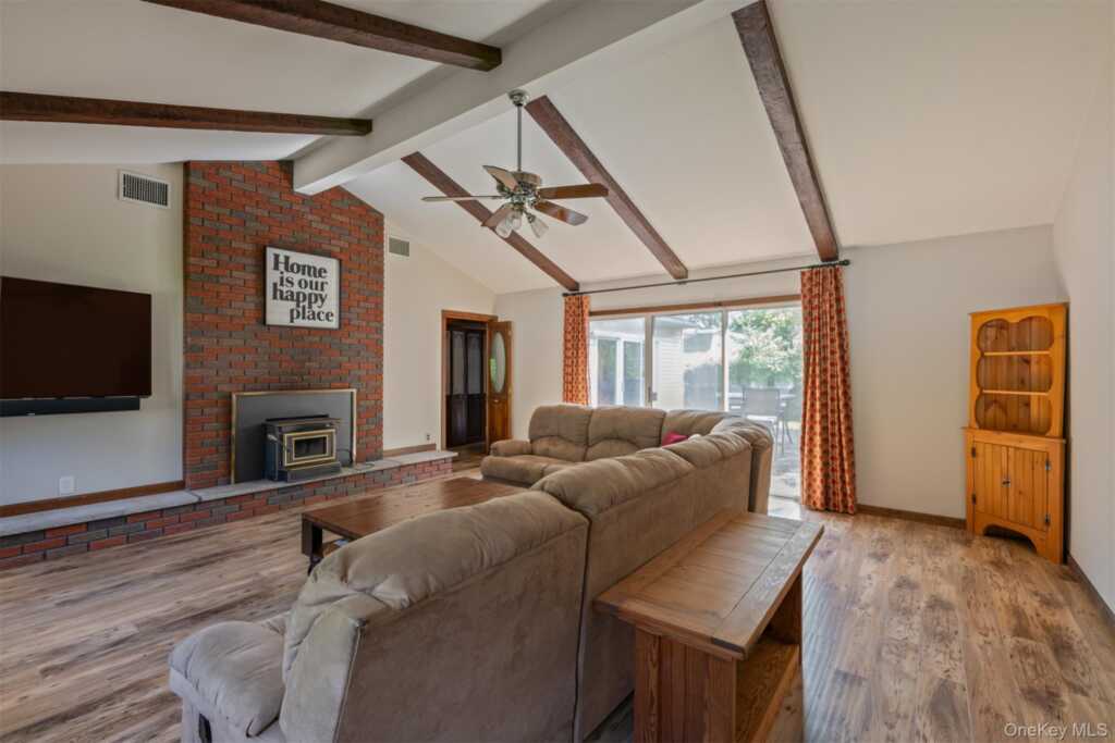 16 Van Orden Avenue, Suffern, NY 10901 - Photo 17 of 30