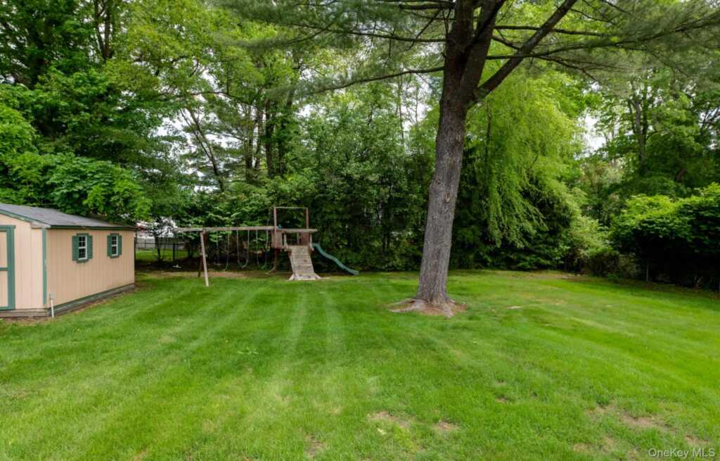 16 Van Orden Avenue, Suffern, NY 10901 - Photo 25 of 30