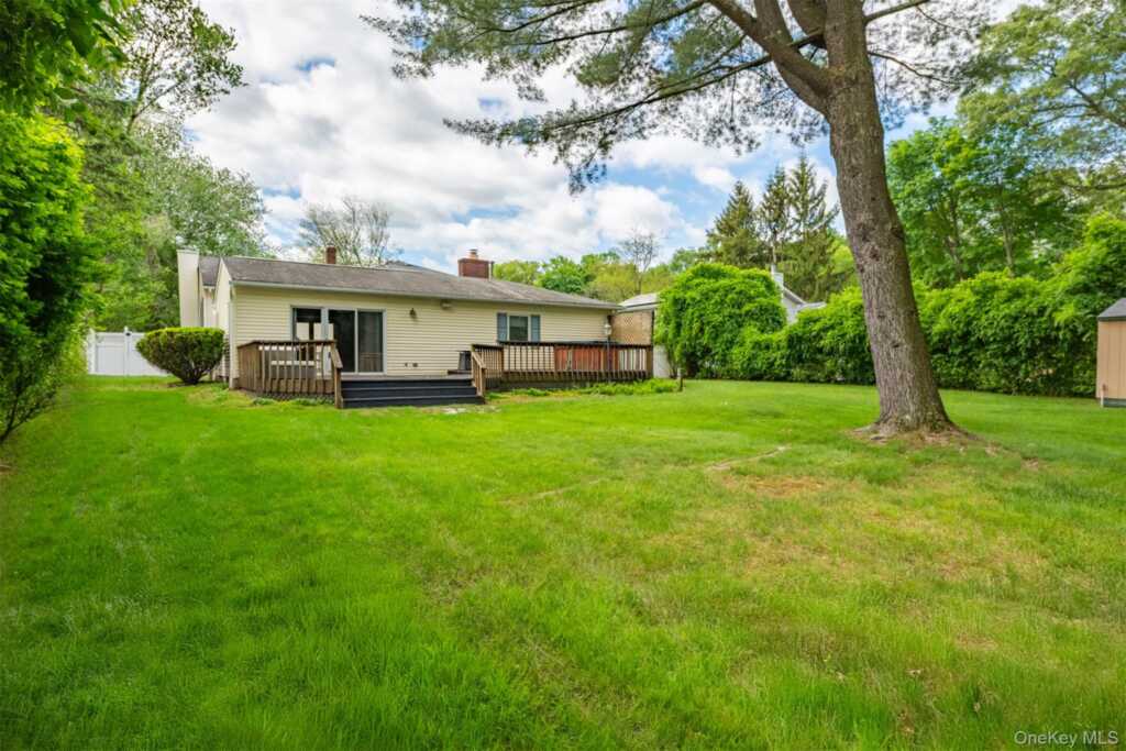 16 Van Orden Avenue, Suffern, NY 10901 - Photo 27 of 30