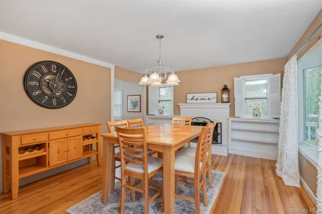 16 Van Orden Avenue, Suffern, NY 10901 - Photo 4 of 30