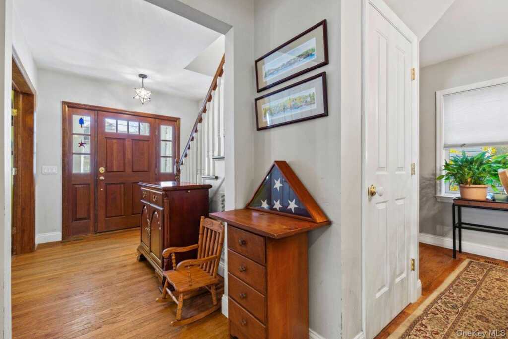 314 Hunter Street, Rye, NY 10543 - Photo 11 of 36