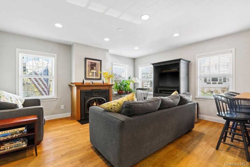 314 Hunter Street, Rye, NY 10543 - Photo 17 of 36