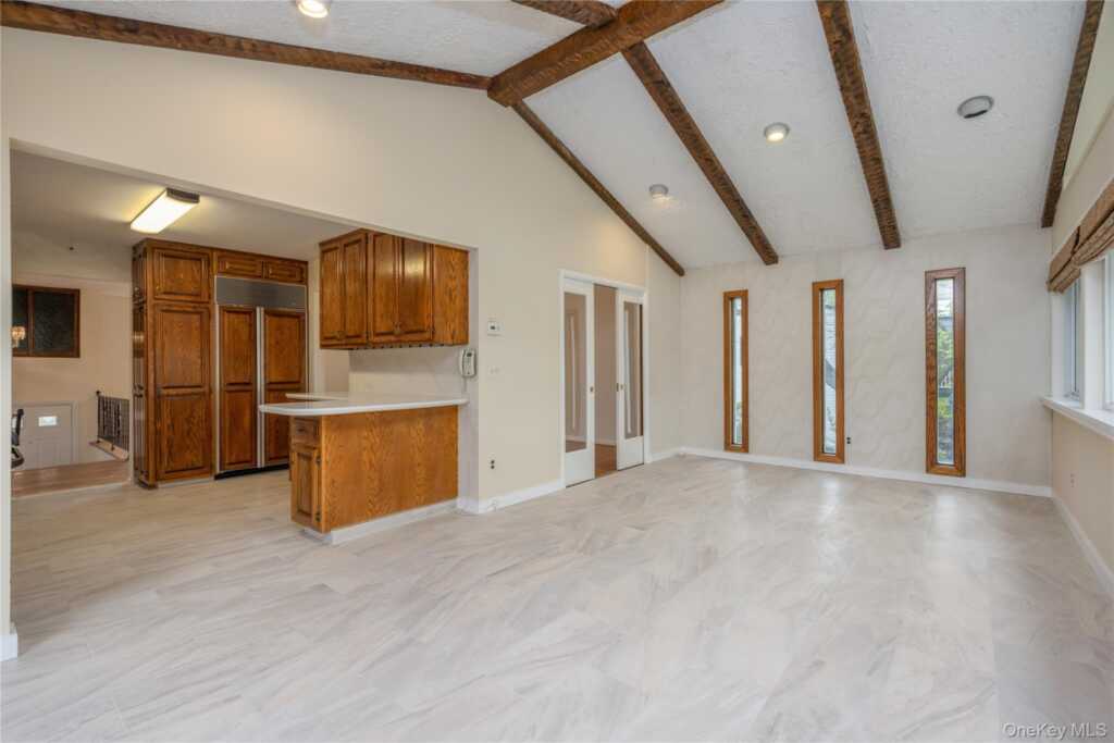 54 Meyer Oval, Pearl River, NY 10965 - Photo 20 of 32