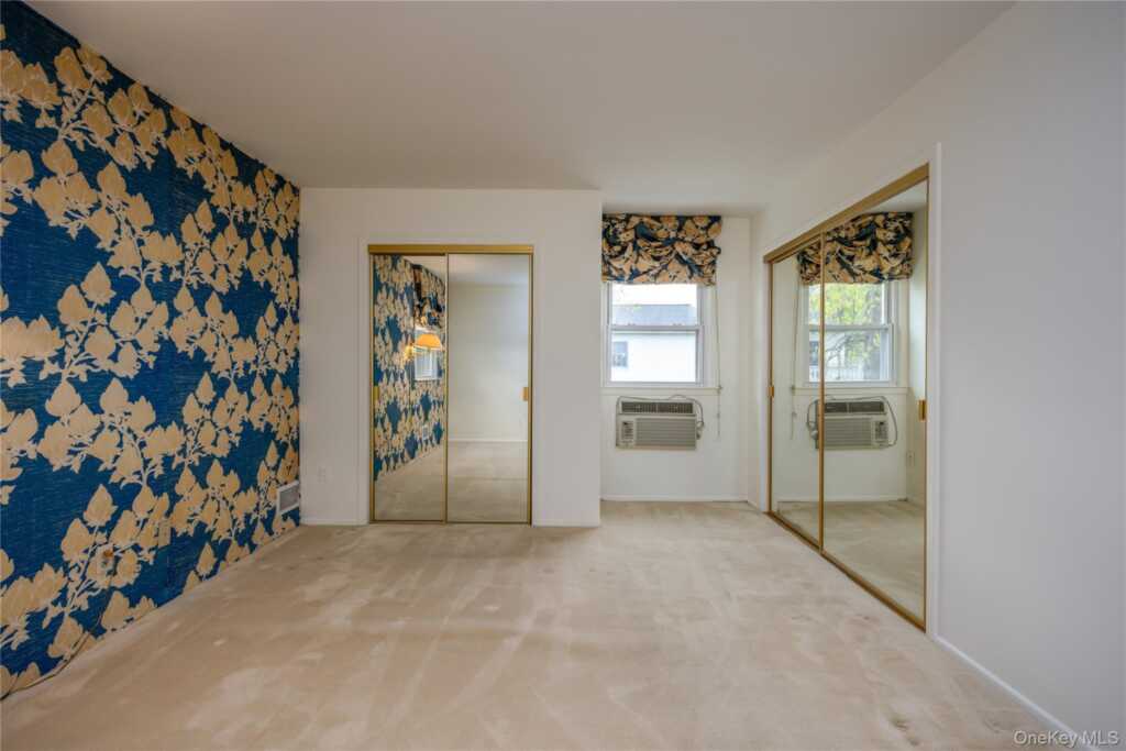 54 Meyer Oval, Pearl River, NY 10965 - Photo 24 of 32